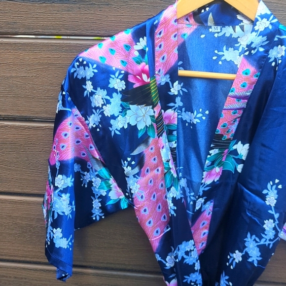 Aibrou Navy Floral Kimono Robe Silk Satin With Belt Closure- M NWT - Picture 3 of 4